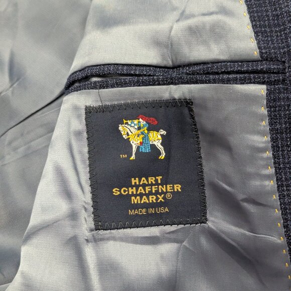 Hart Schaffner Marx | Men's Navy Blue Blazer/Sport Coat with Single Vent - Picture 5 of 9